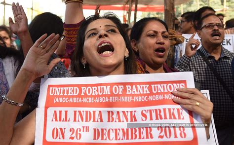 Bank strike hits services Photogallery - Navbharattimes