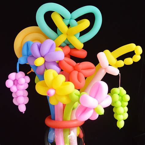 长气球制作玫瑰花的方法教程_魔法气球_生活DIY（一） - 晒宝手工（晒晒纸艺网）