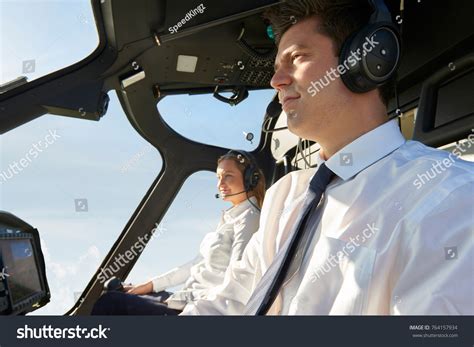 Co-Pilot Cockpit View 的图像结果