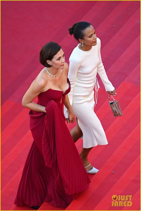 Maggie Gyllenhaal Joins Fellow Cannes Jurors at 