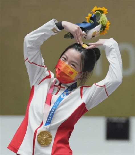 清华杨倩获奥运首金!学霸冠军的成长经历告诉我们：这3点很重要_东方体育