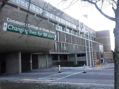 Get a running start for college – The Current Wave