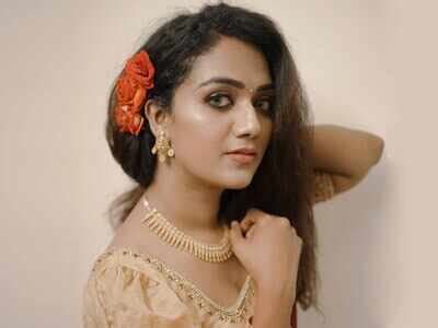 Mareena Micheal plays a psychiatric patient in Padma | Malayalam Movie ...