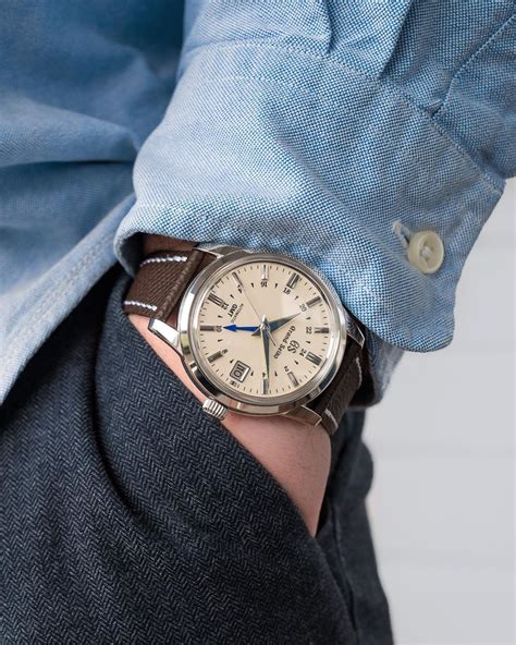 Grand Seiko GMT SBGM221 | Horloges