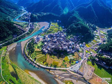 高清航拍台江苗寨 深山里的“世外桃源”-贵州旅游在线