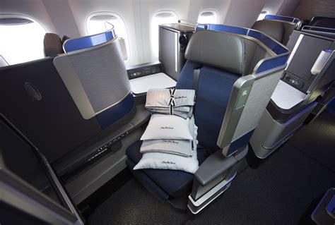 How to fly United's 'real' Polaris Business Class to and from Asia ...