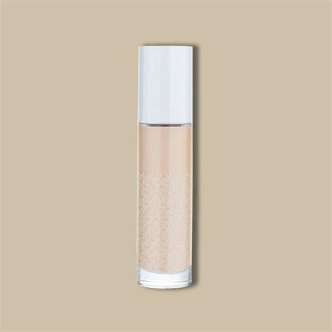 Best Makeup Foundations For Dry Skin That Keep The Skin Hydrated | LBB