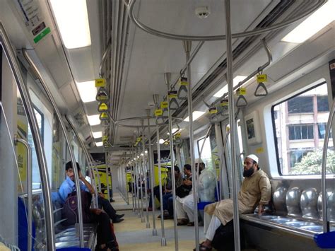 Local Train India 的图像结果