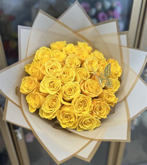 Yellow Rose Flower Bouquet