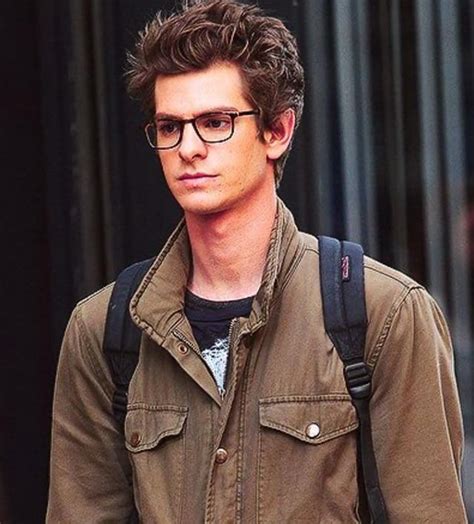 Nerd Meaning In Hindi: किताबी कीड़ा, विशेषज्ञ, परिभाषा, समानार्थी शब्द ...