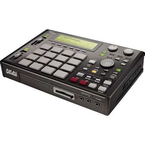 Akai Professional MPC1000 Music Production Center | Musician's Friend