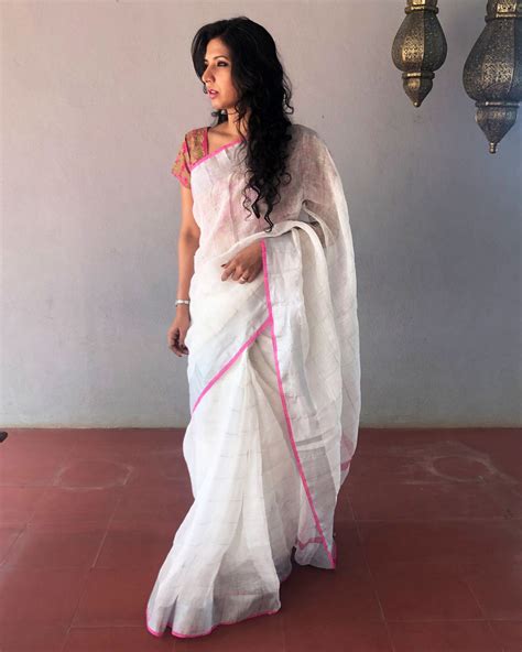 EE-R9316 - White pure Linen saree – sakhifashions