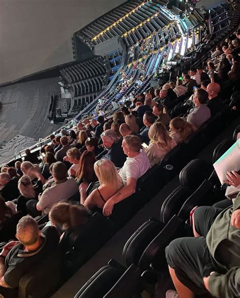 Sphere Seating-Chart 的图像结果