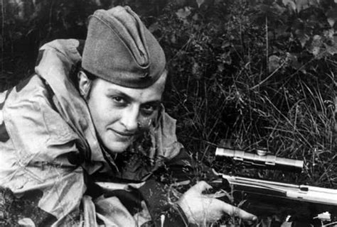 苏联女狙击手柳德米拉用17颗子弹射杀16名德国军官，她的愿望是射杀一千名敌人-欧洲历史_通历史网