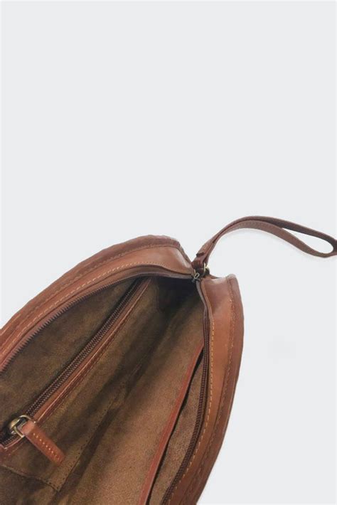 Buy Stylish Water Hyacinth Clutch Bag Online - Folk India