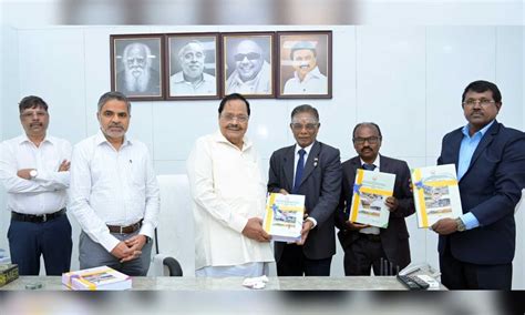 Justice Jyothimani panel submits report on granite quarries in Madurai