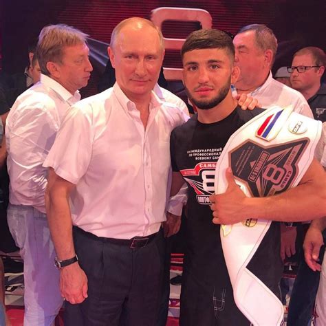 Arman Tsarukyan, the millionaire fighter and 'friend' of Putin who ...