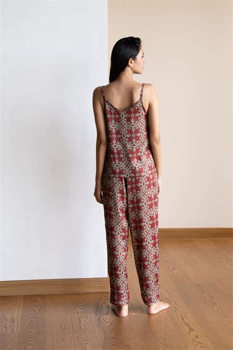 Charming Casablanca Burgundy Pyjama Set – FortyWinksCompany
