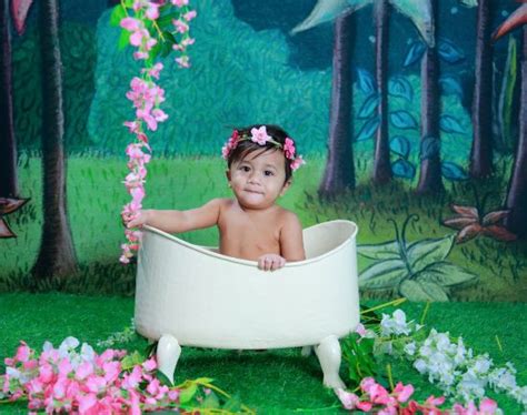 Main Street Kids - Newborn and Kids Photography Studio. Forest Theme