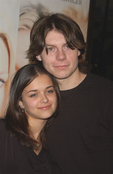 Does Patrick Fugit Have a Wife? Jenny Del Rosario Is the Actor's ...