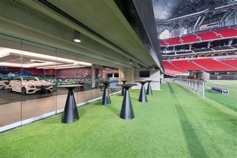 Clubs & Suites | Premium Seating at Mercedes-Benz Stadium
