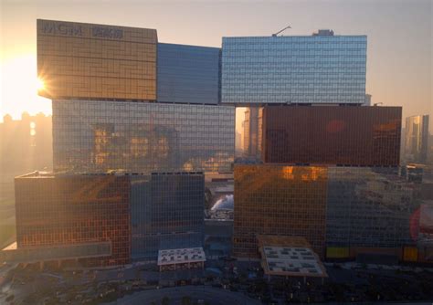 MGM MACAU and MGM COTAI world-class entertainment