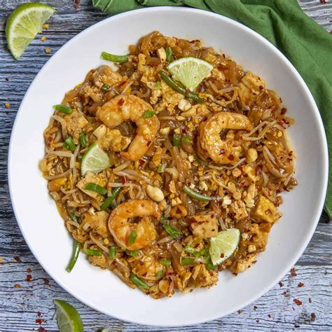 Food in Thailand: An Ultimate Guide 2025