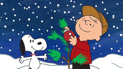 9 Best Family-Friendly Holiday Movies on Streaming