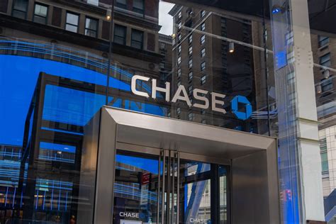 Shame on Chase Bank for abruptly closing my account - I can't access ...