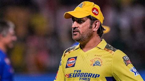 CSK managing MS Dhoni's workload: Stephen Fleming on reduced batting ...