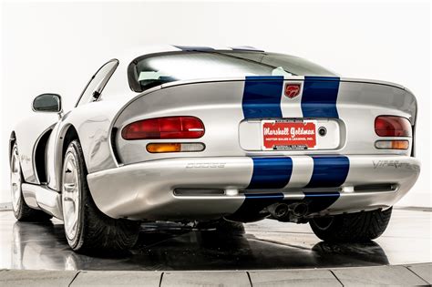 1999 Viper WORLD RECORD & HUGE WHEELIE For This Twin Turbo V10 Viper!