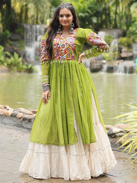 ⚡️Buy Awesome Green Mirror Work Cotton Navratri Wear Kurti With Lehenga ...