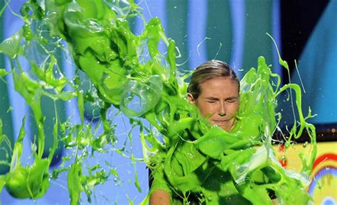 Person Getting Slimed 的图像结果