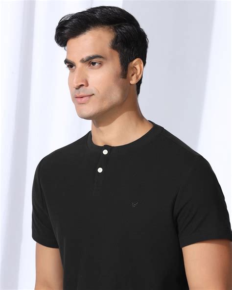 Henley Collar Black Textured T-Shirt - Clark | Blackberrys | Civil Line ...