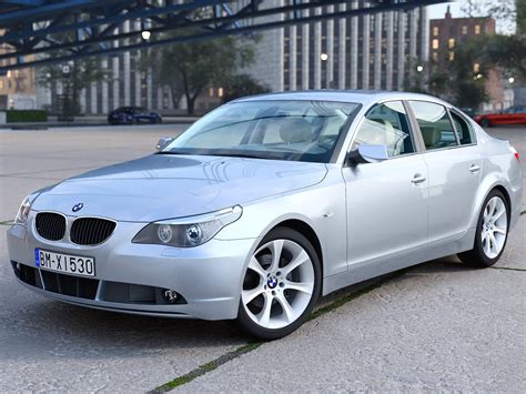BMW 5-series E60 2006 3D Render | RenderHub Gallery