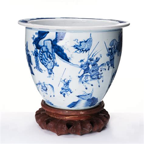 A large Chinese flower pot, Qing dynasty, Kangxi (1662-1722). - Bukowskis