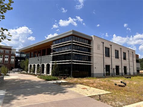 Government Projects - Eastern Glass and Aluminum