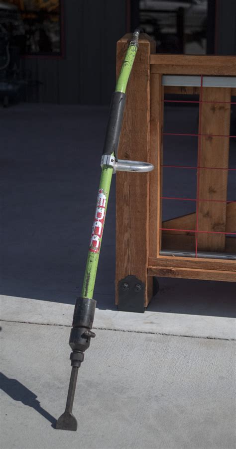 Floor Air Chisel Scraper - The Rental Store