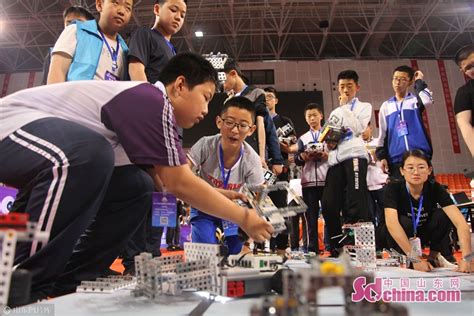 第19届山东省青少年机器人竞赛在威海文登举办_图说_中国山东网