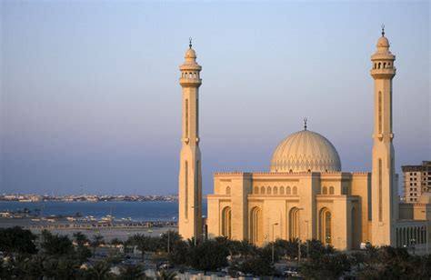 Bahrain Travel Guide