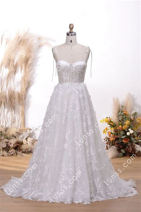 Corset Bodice Sweetheart Ivory Lace Winter Wedding Dress - Lunss