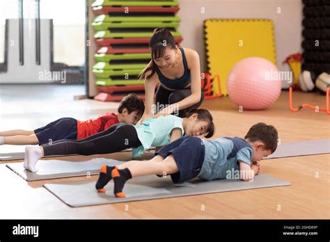 Children Exercise Class 的图像结果