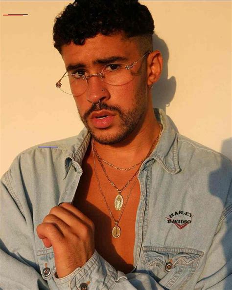 #badbunny | Fotos de bad bunny, Imagenes de bad bunny, Retratos famosos