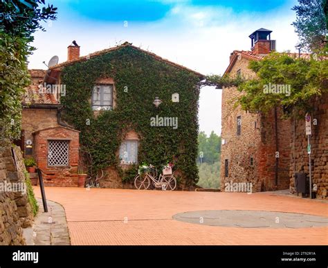 Italy, Tuscany, Florence district, The Vinci village, birthplace of ...