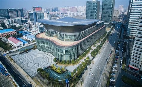 上海跨国采购会展中心-去展网