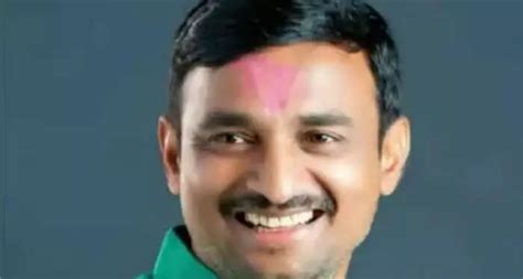 Beed sarpanch murder: BJP demands NCP minister Dhananjay Munde removal ...