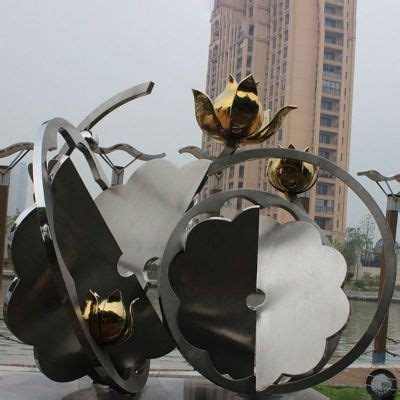不锈钢莲花雕塑定制金属镜面仿真荷花抽象花朵植物售楼