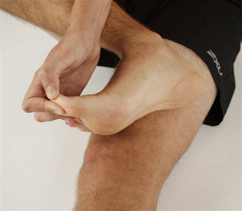 The Best Stretches for the Plantar Fascia - Fit People