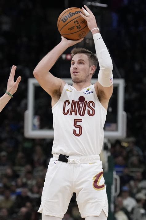 Cavs Re-Sign Sam Merrill To Four-Year Deal | Hoops Rumors