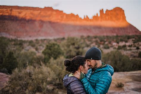Chilly Creeksgiving Climbing Engagements in Indian Creek near Moab, UT ...